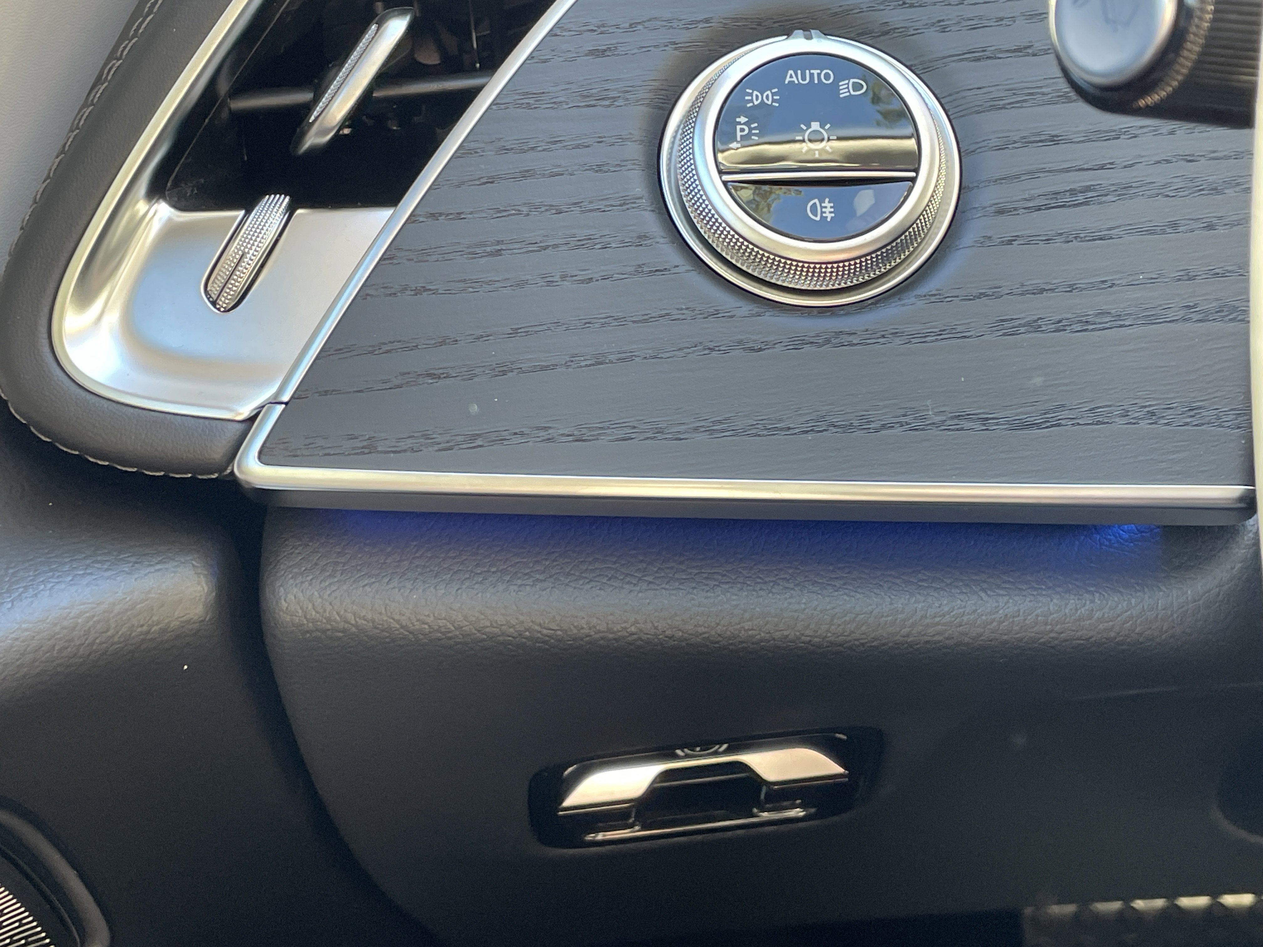 New 2026 Mercedes-Benz E 450 4MATIC All-Terrain Wagon image 23