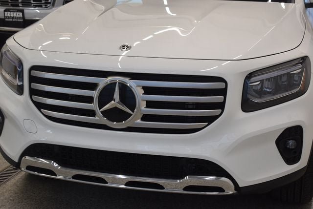 New 2026 Mercedes-Benz GLB 250 4MATIC image 14