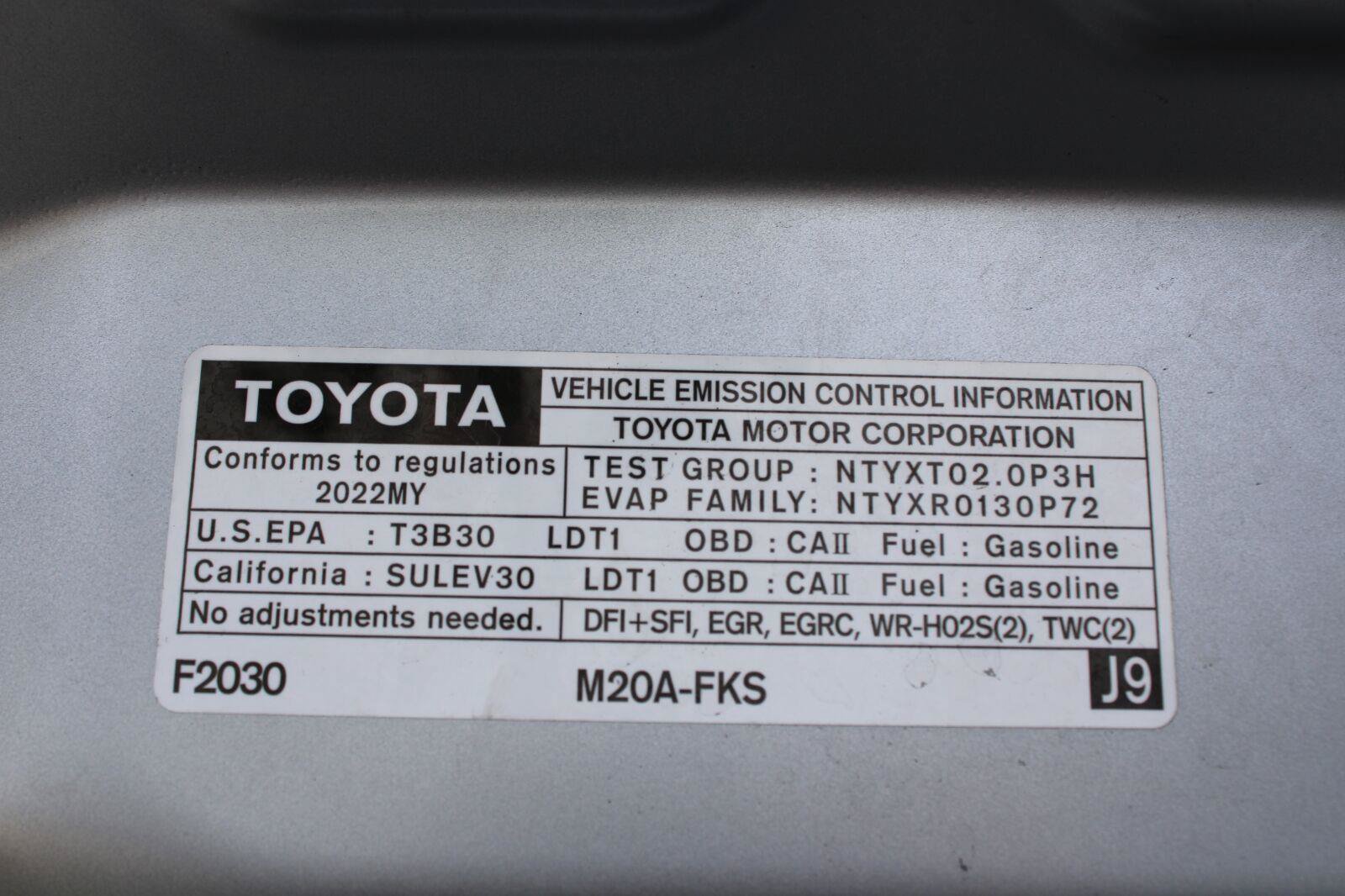 Used 2022 Toyota Corolla Cross XLE w/ Convenience Package FWD image 52