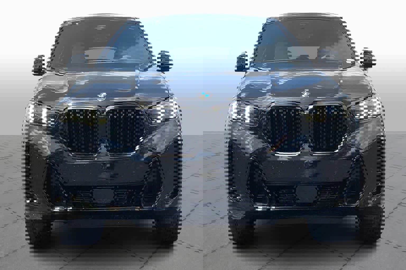 Certified 2026 BMW X6 xDrive40i w/ Climate Comfort Package image 3