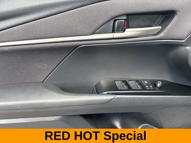 Used 2025 Toyota Camry LE image 13