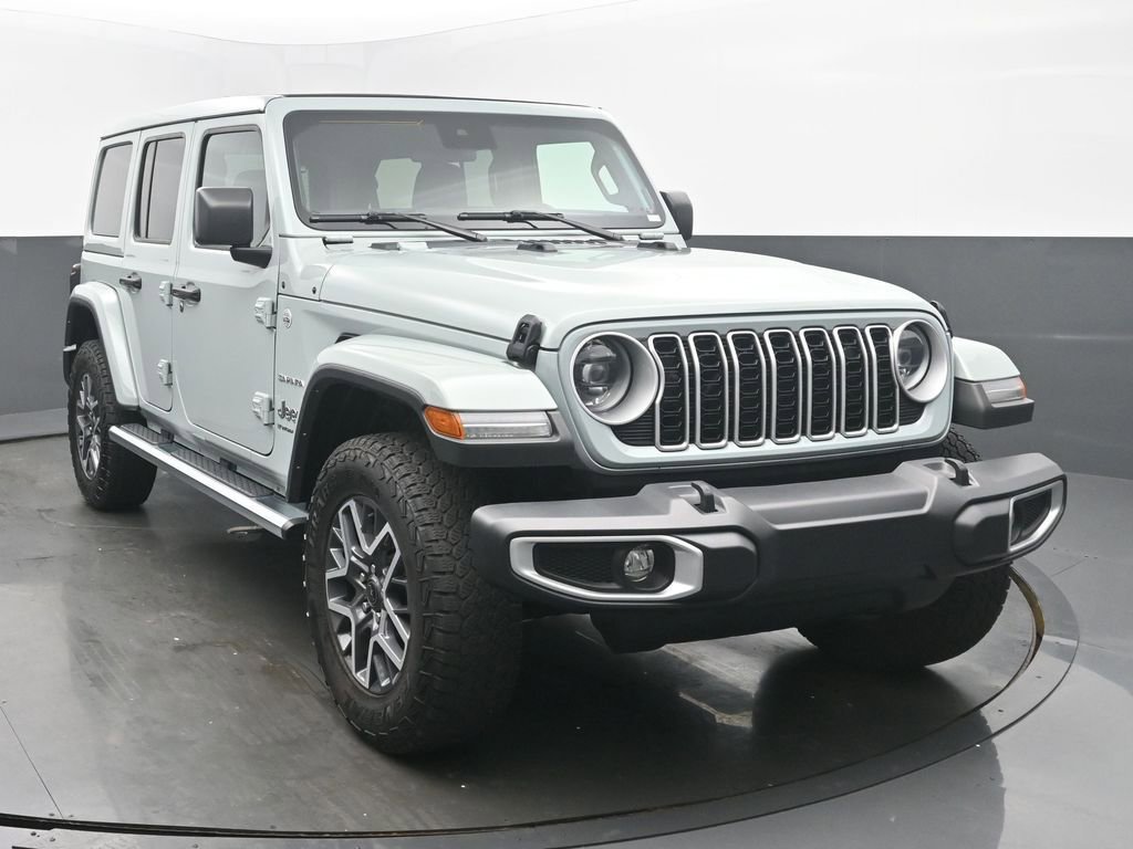 Used 2024 Jeep Wrangler Sahara image 8