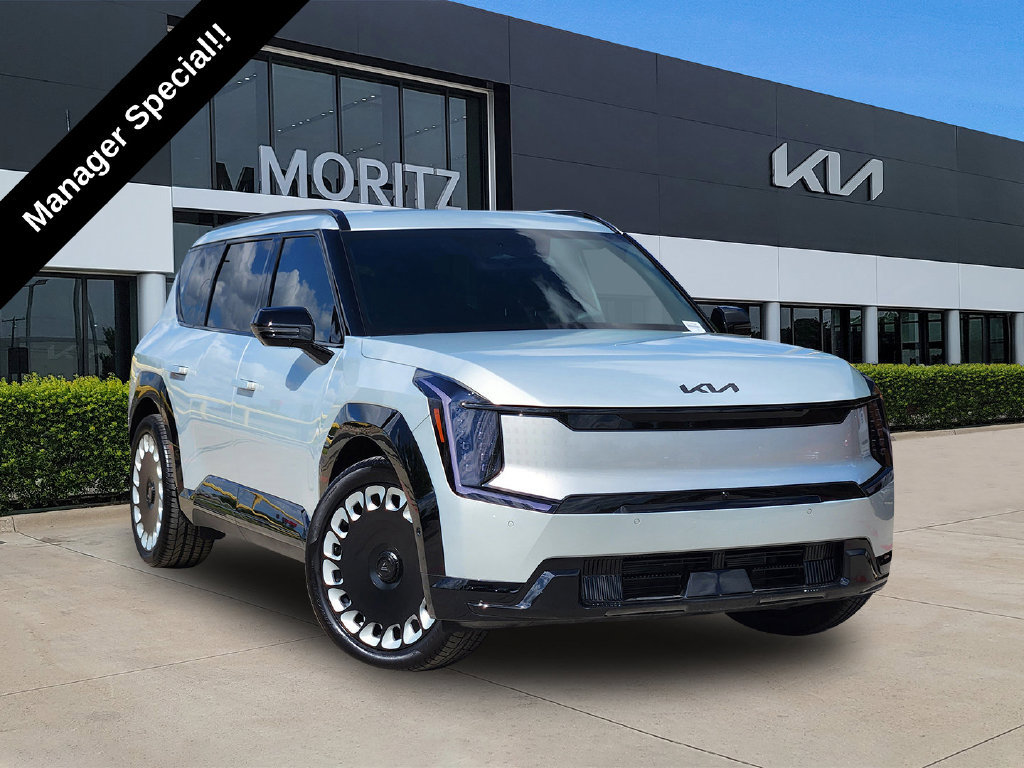 New 2026 Kia EV9 Land w/ Nightfall Edition Package