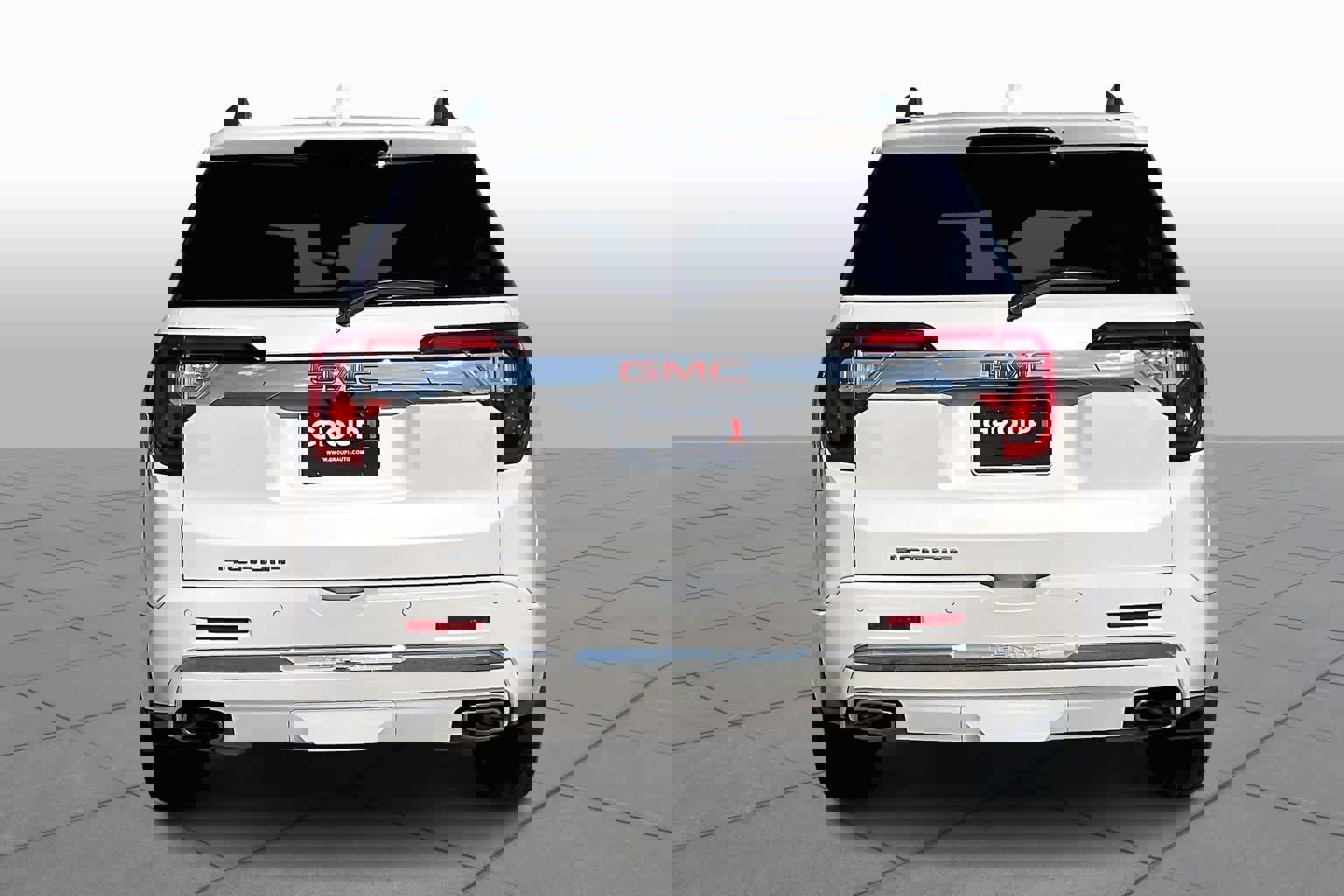 Certified 2023 GMC Acadia Denali w/ Denali Ultimate Package image 4