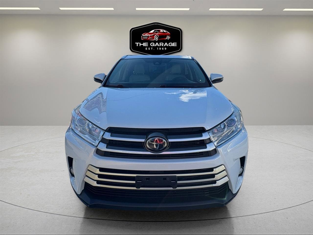 Used 2018 Toyota Highlander XLE image 10