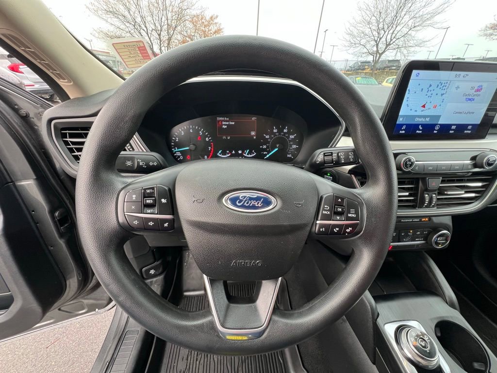 Used 2020 Ford Escape SE image 32