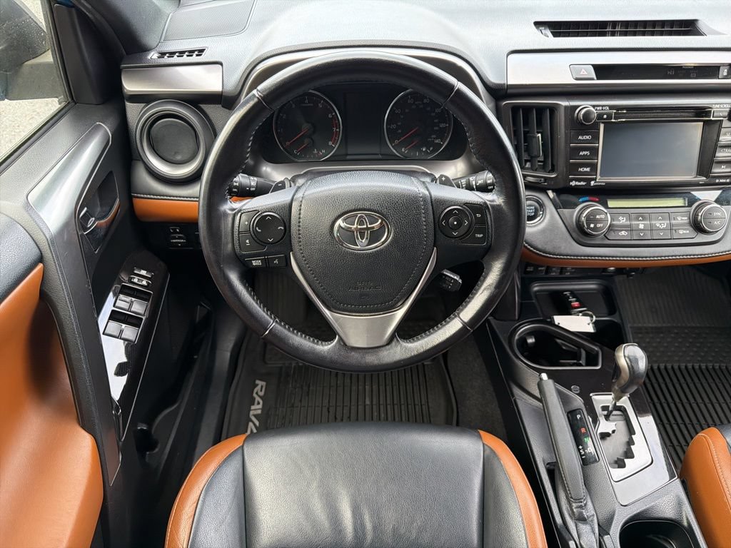 Used 2016 Toyota RAV4 SE AWD/4WD image 11