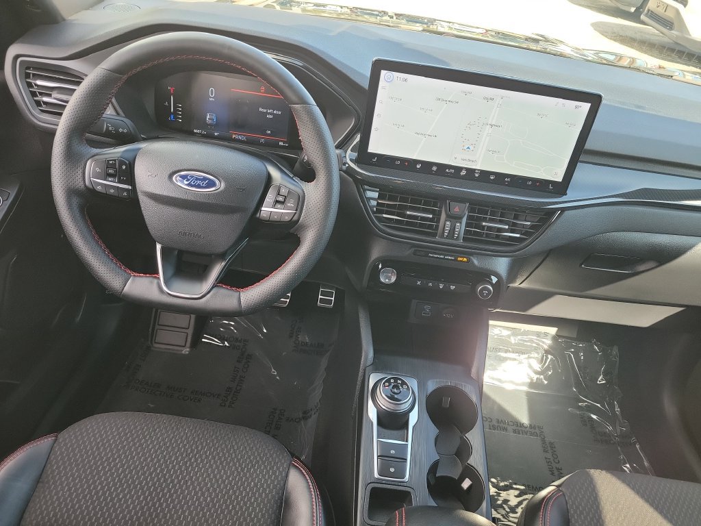 Used 2023 Ford Escape ST-Line w/ Tech Pack #1 AWD/4WD image 28