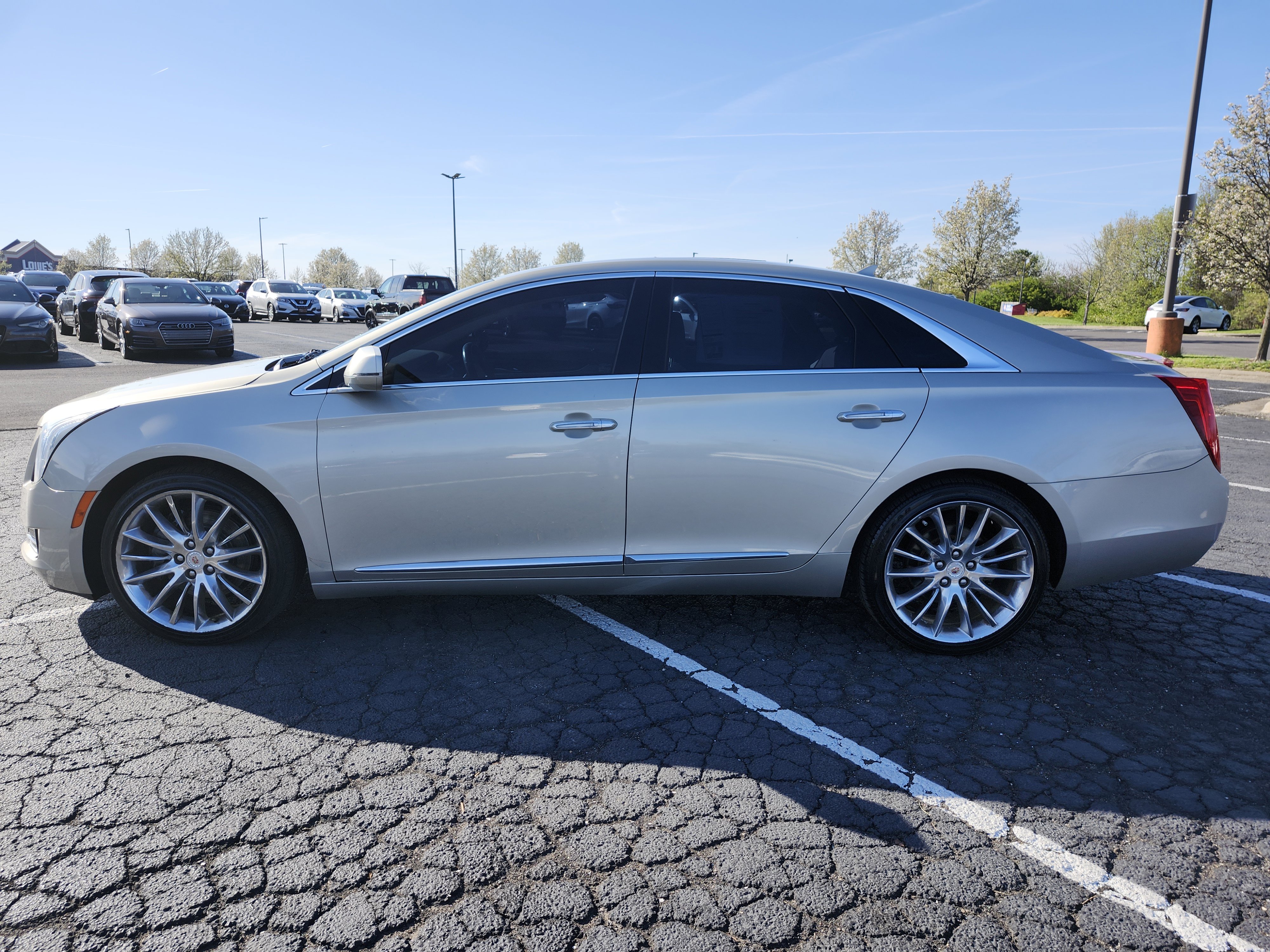 Used 2013 Cadillac XTS Platinum w/ Driver Assist Package image 15