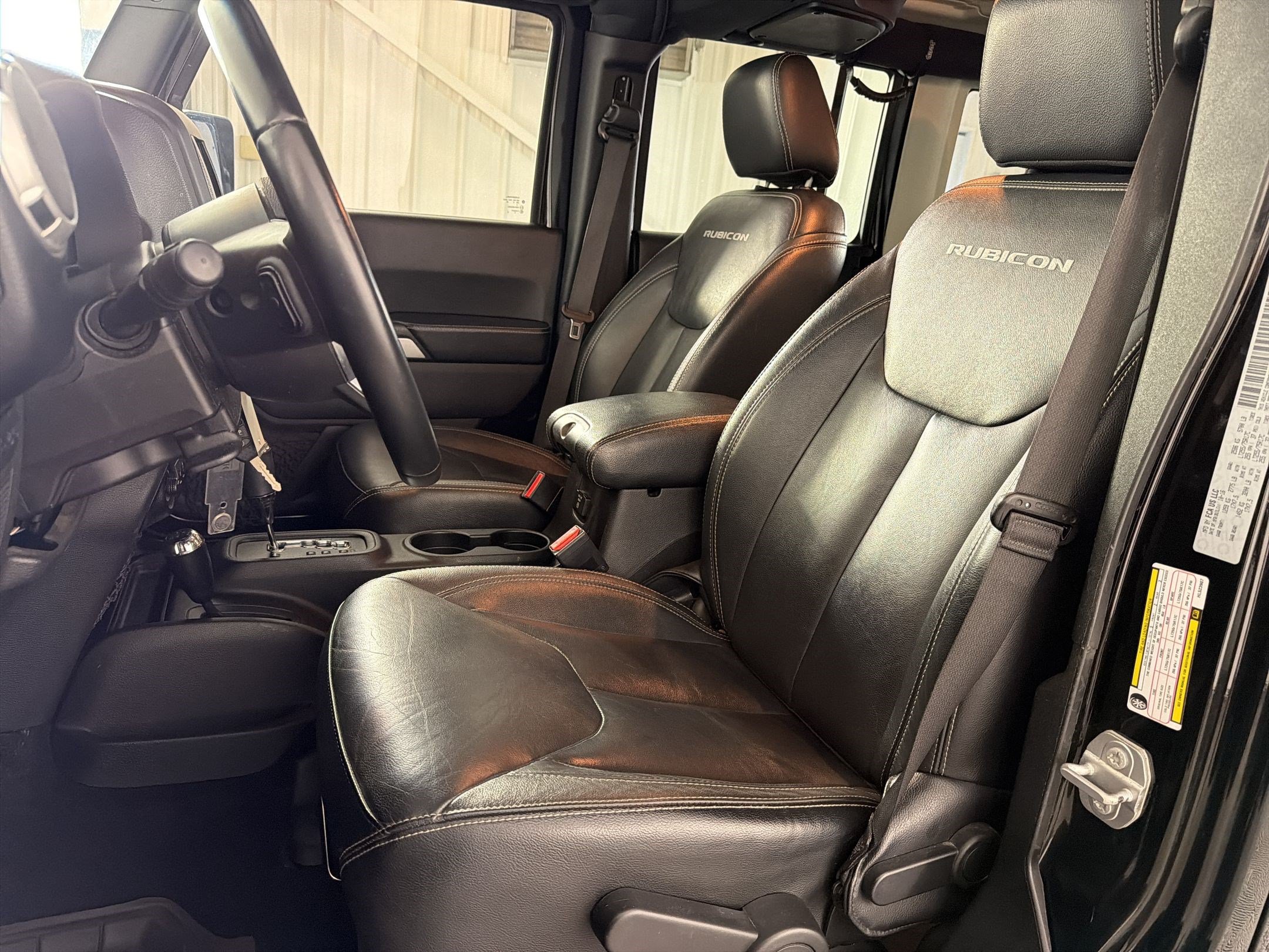 Used 2017 Jeep Wrangler Unlimited Rubicon AWD/4WD image 5