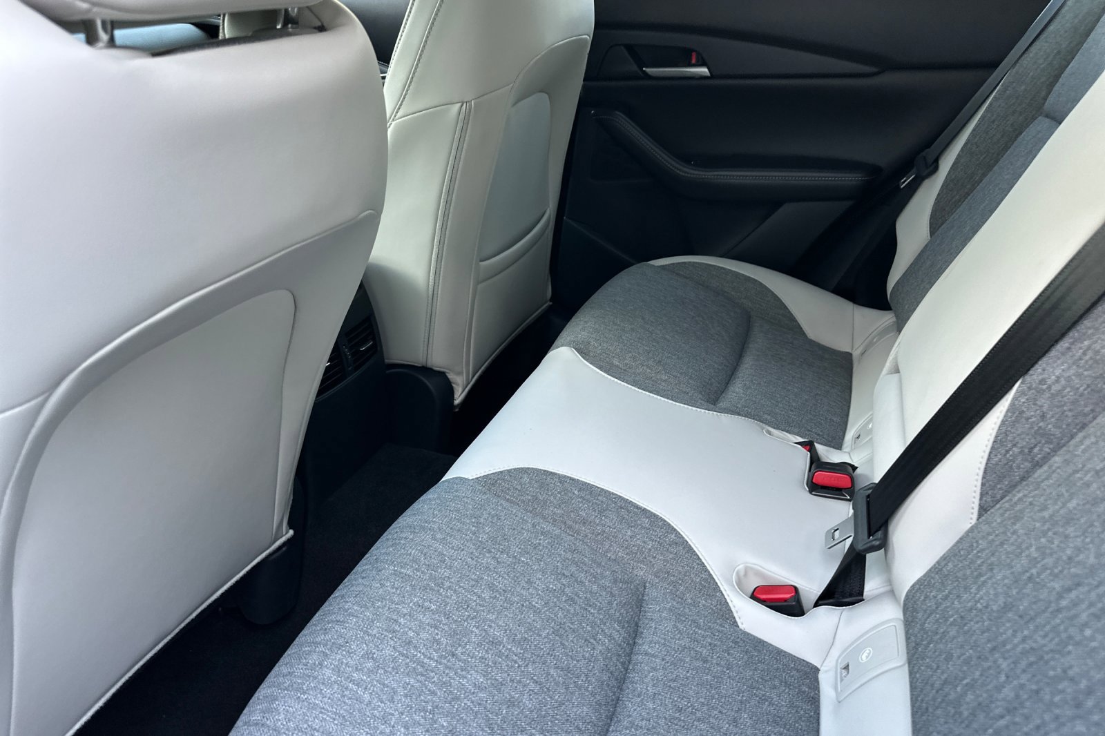 New 2026 MAZDA CX-30 Aire Edition image 13