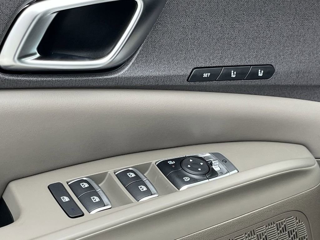 New 2026 Kia Carnival EX image 23