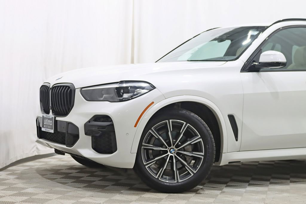 Used 2022 BMW X5 xDrive40i w/ M Sport Package AWD/4WD image 2