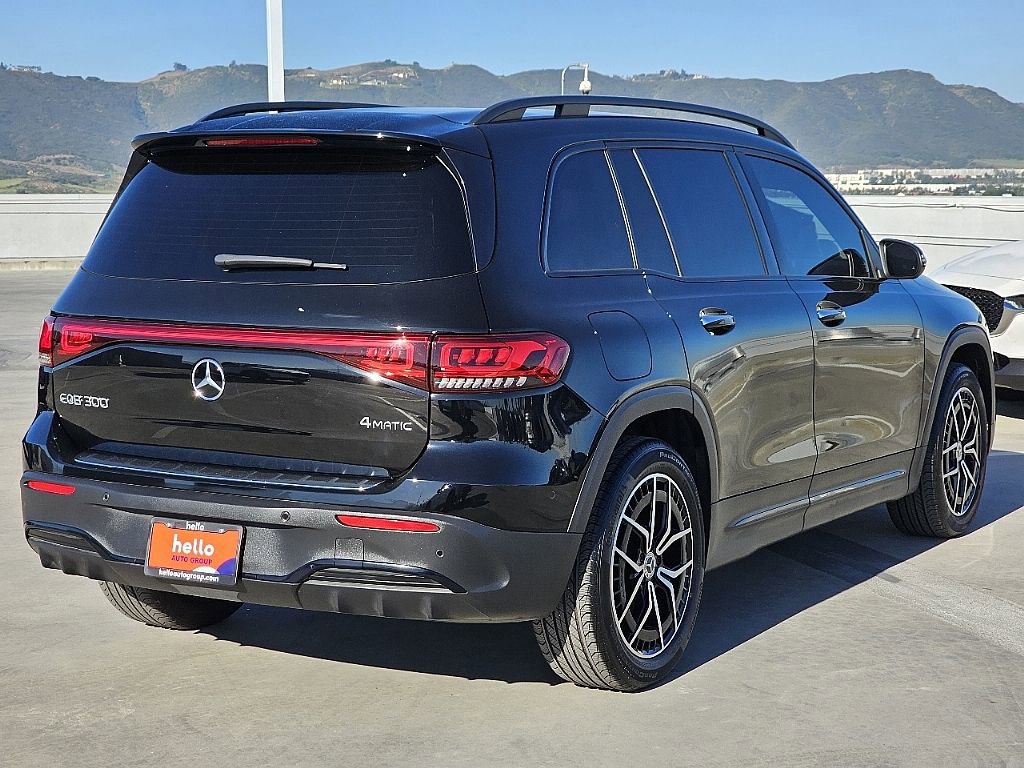 Used 2023 Mercedes-Benz EQB 300 4MATIC image 18