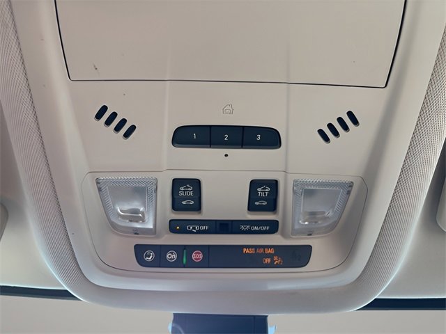 Used 2021 GMC Acadia Denali image 13