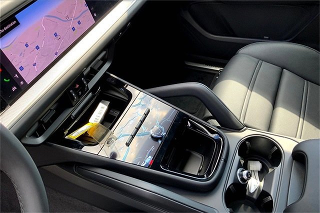 New 2026 Porsche Cayenne E-Hybrid image 36