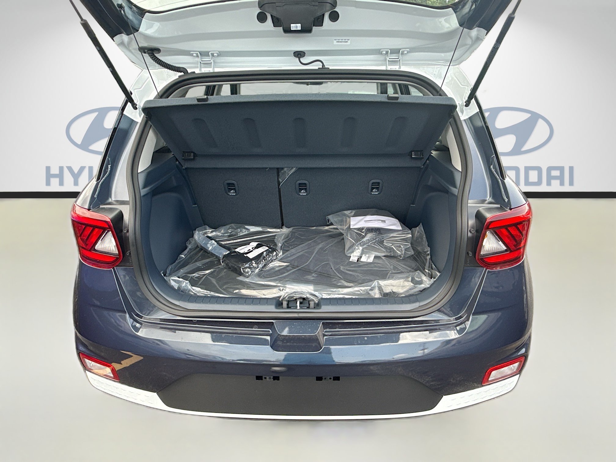 New 2026 Hyundai Venue SEL FWD image 18