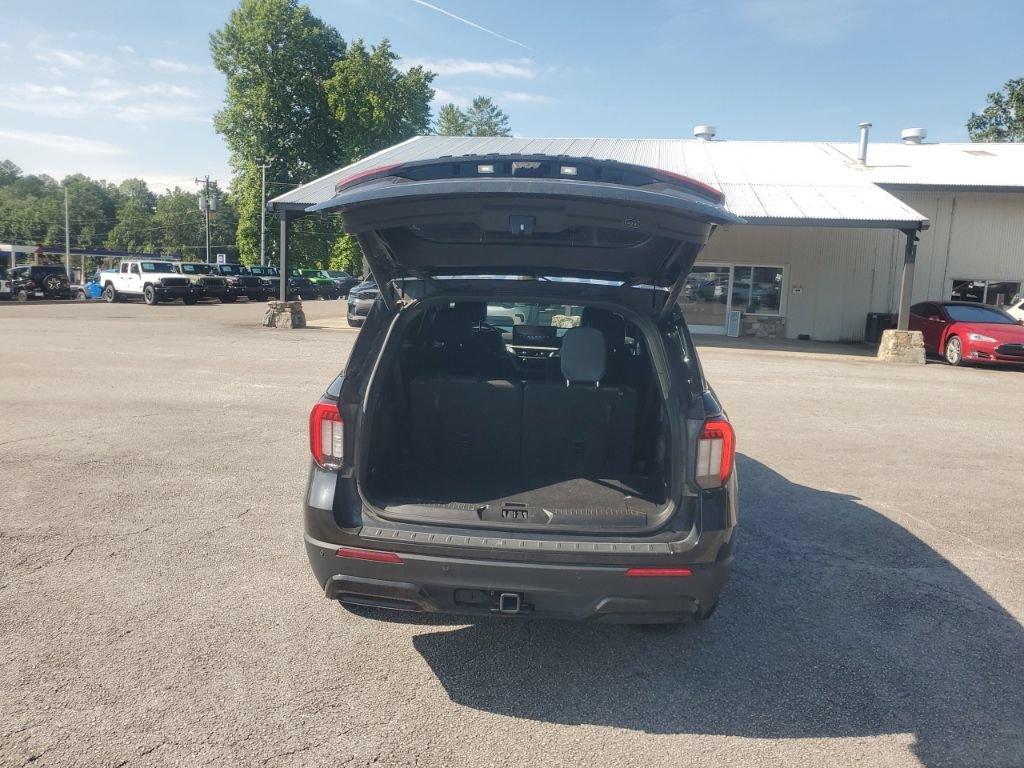 Used 2025 Ford Explorer ST-Line AWD/4WD image 9