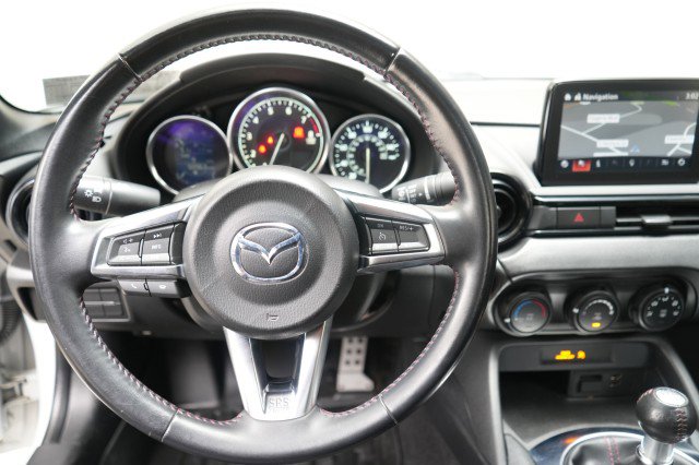 Used 2019 MAZDA MX-5 Miata Sport image 25