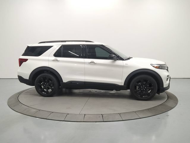Used 2024 Ford Explorer ST-Line w/ Class IV Trailer Tow Package AWD/4WD image 9