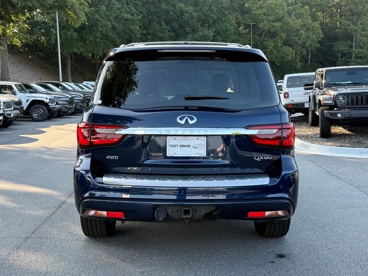 Used 2021 INFINITI QX80 Luxe w/ All-Season Package AWD/4WD image 4