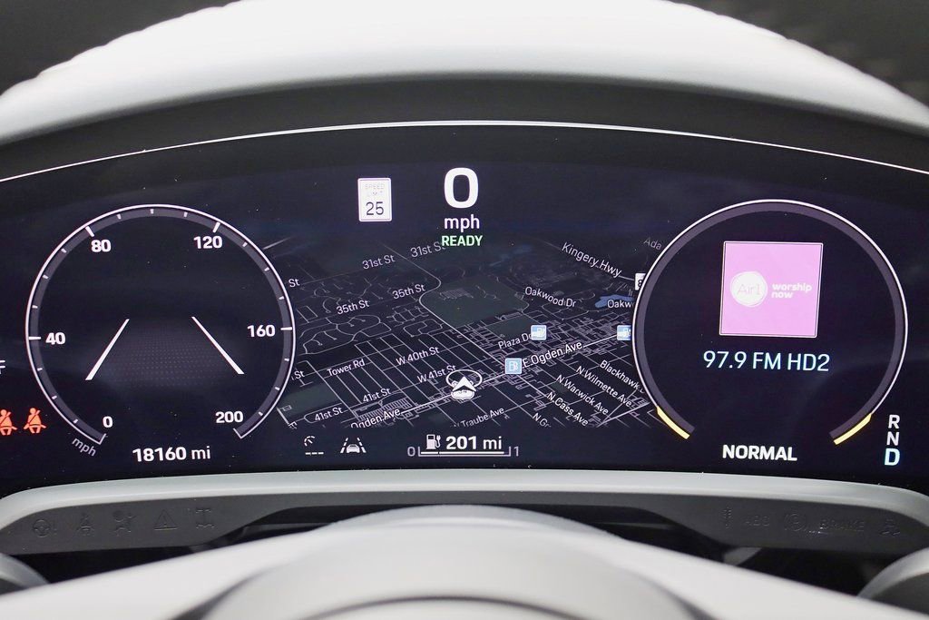 Used 2023 Porsche Taycan Turbo image 15