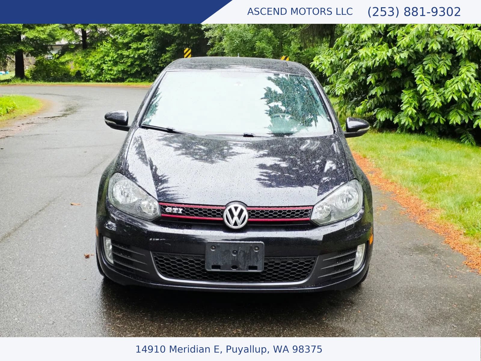 Used 2011 Volkswagen Golf 4-Door FWD image 8