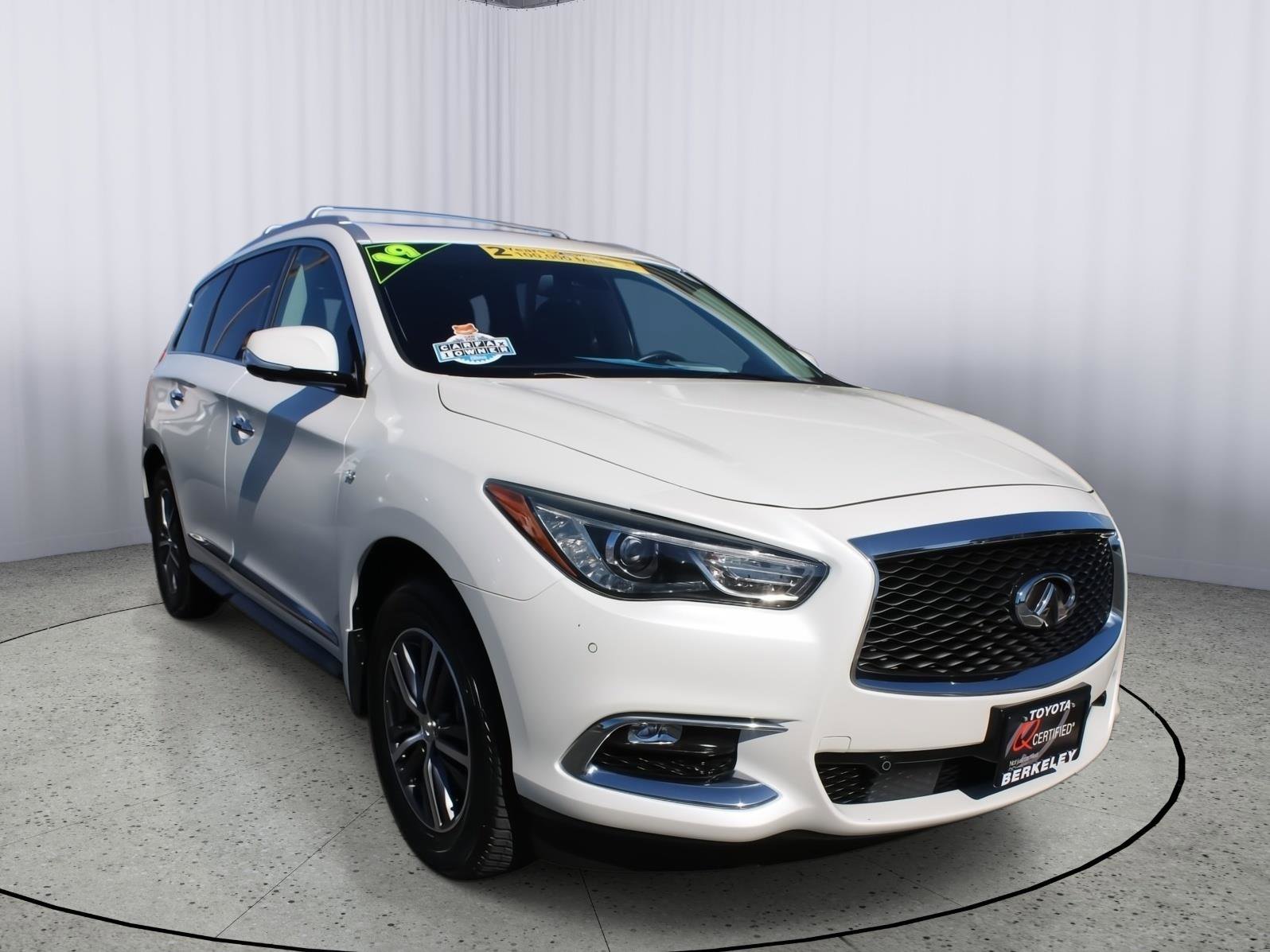 Used 2019 INFINITI QX60 Luxe w/ Essential Package