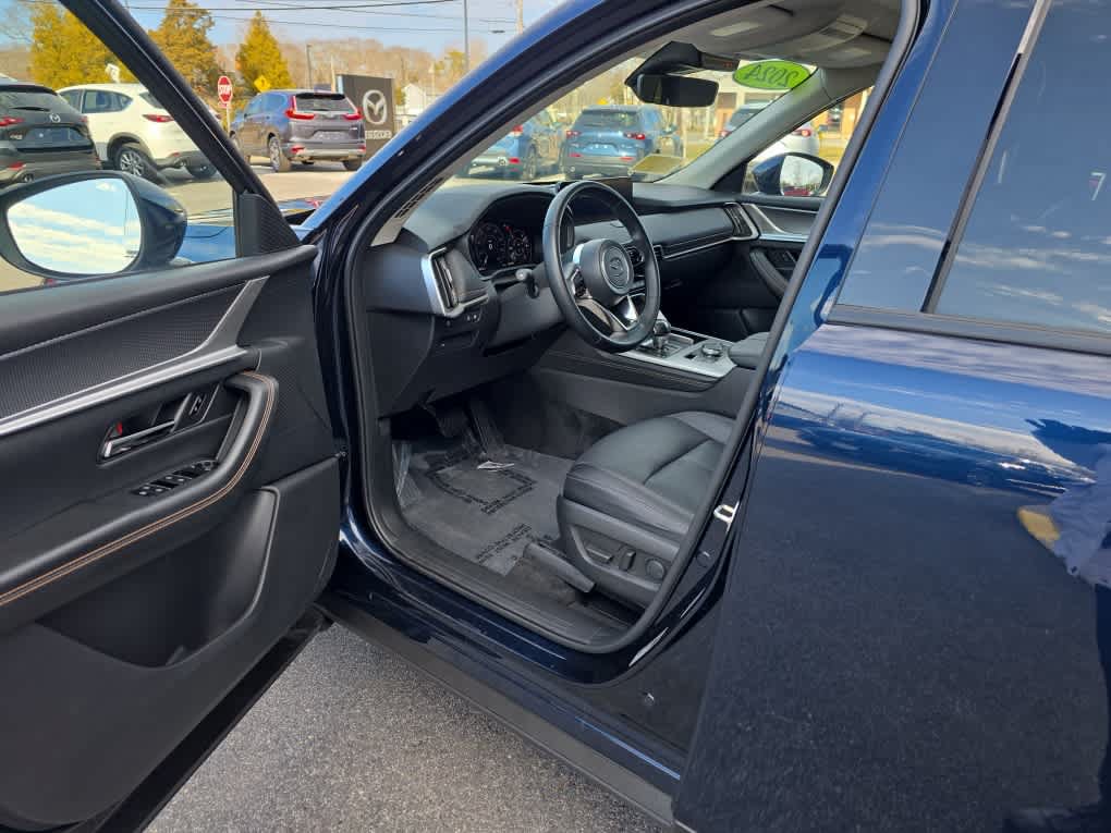 Used 2024 MAZDA CX-90 Plug-In Hybrid w/ Preferred AWD/4WD image 10