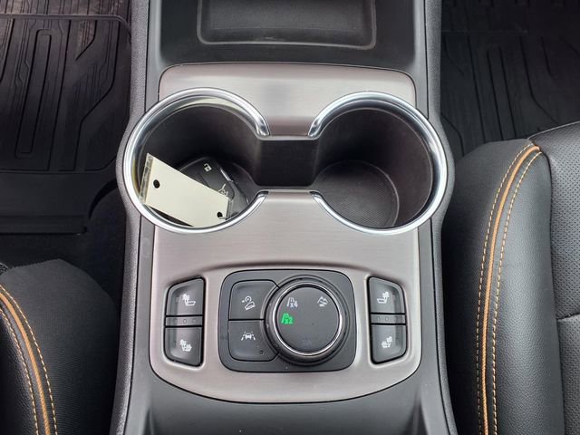 Used 2022 GMC Terrain AT4 w/ Infotainment Package II image 11