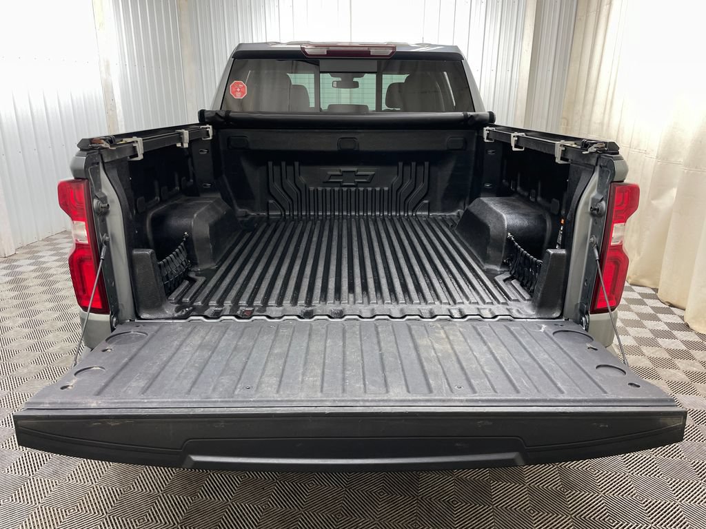 Certified 2021 Chevrolet Silverado 1500 LTZ w/ LTZ Premium Package AWD/4WD image 50
