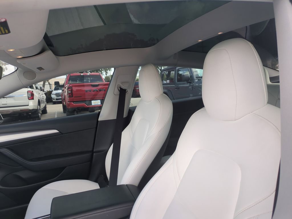 Used 2021 Tesla Model 3 Standard Range Plus image 21