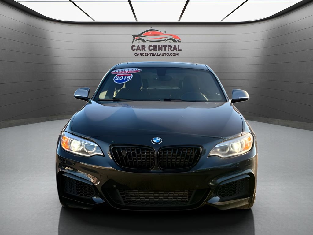 Used 2016 BMW M235i xDrive Coupe image 9