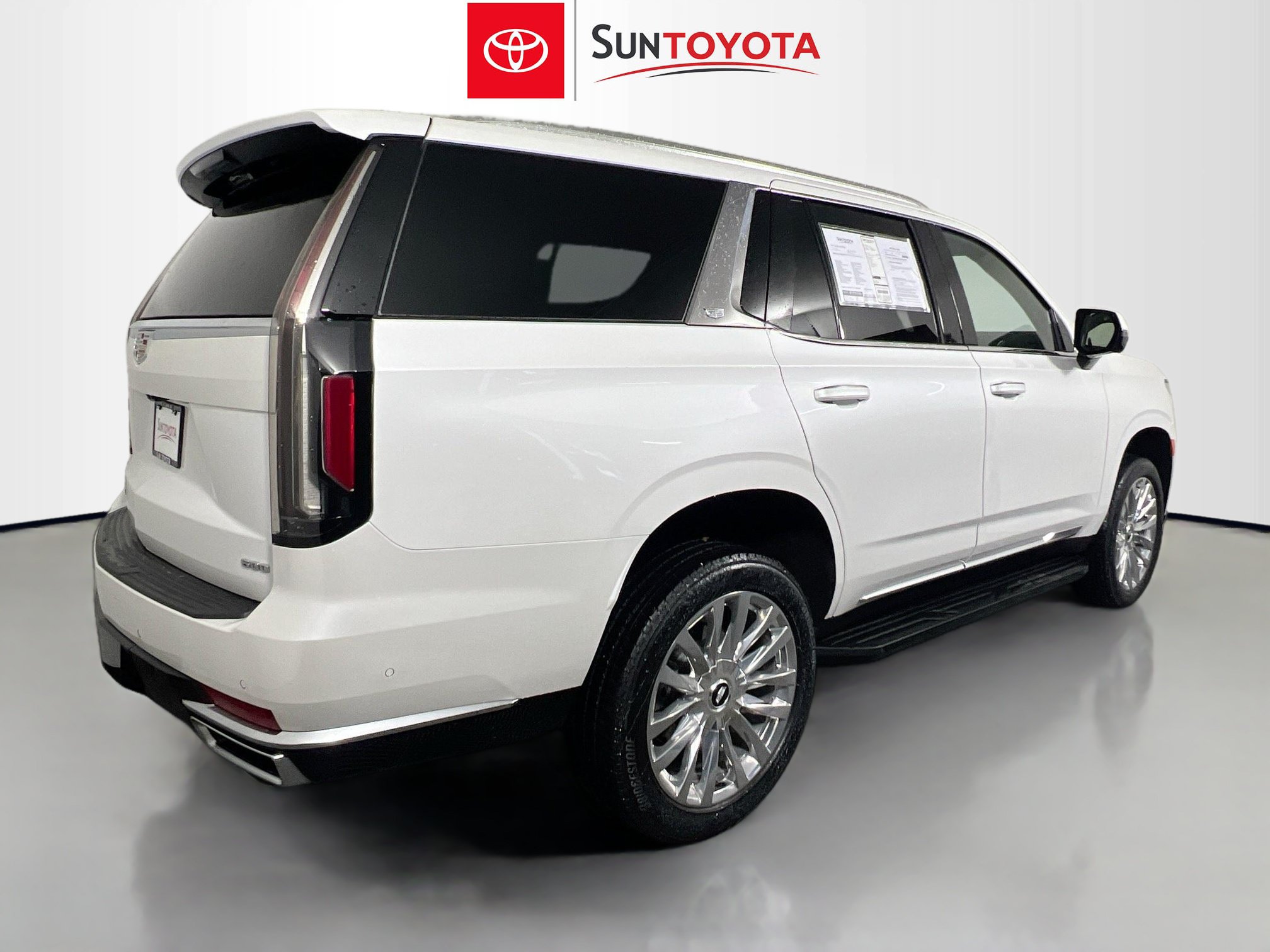 Used 2024 Cadillac Escalade Premium Luxury w/ Performance Package AWD/4WD image 4