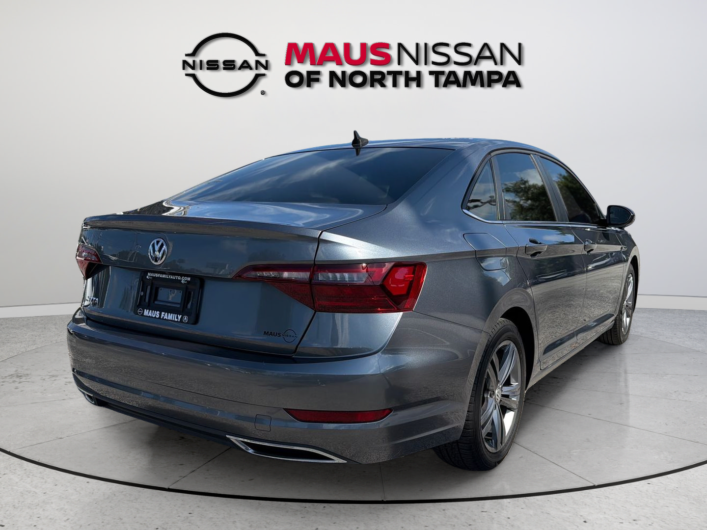 Used 2020 Volkswagen Jetta R-Line w/ R-Line Cold Weather Package FWD image 8