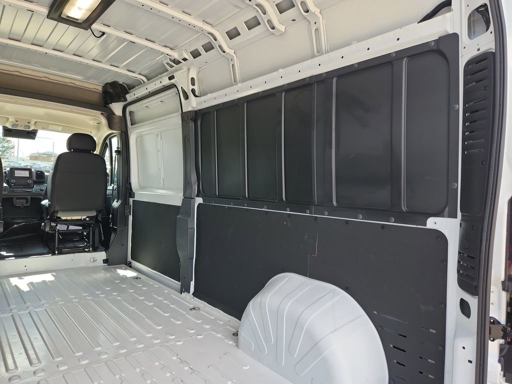 Used 2026 RAM ProMaster 2500 w/ Convenience Group FWD image 15