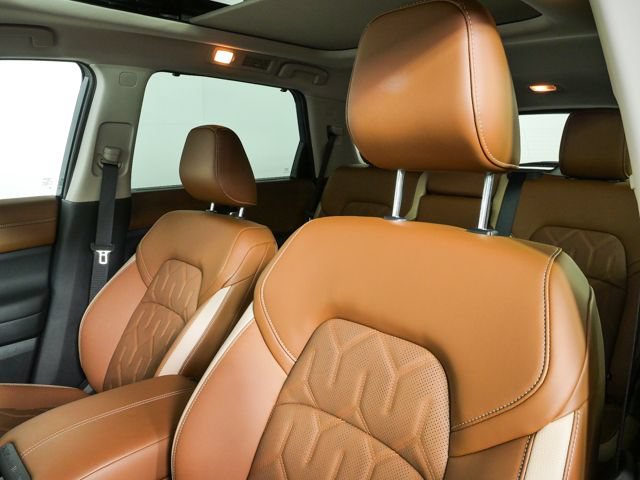 Used 2026 Nissan Pathfinder Platinum w/ Cargo Package FWD image 14