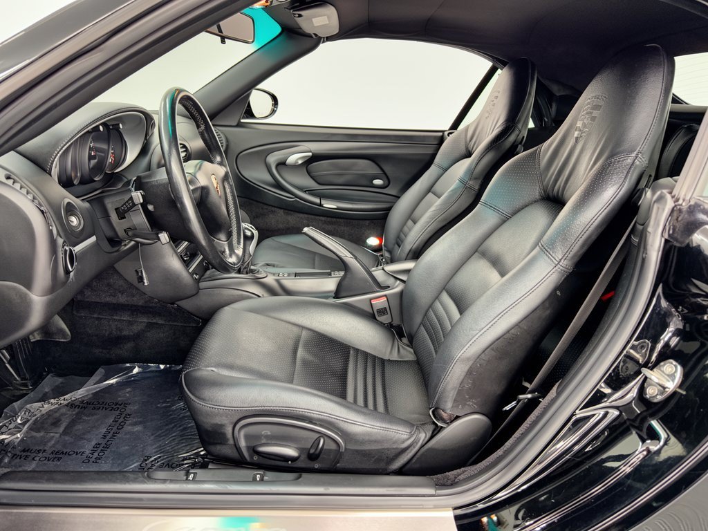 Used 2004 Porsche 911 Carrera RWD image 5