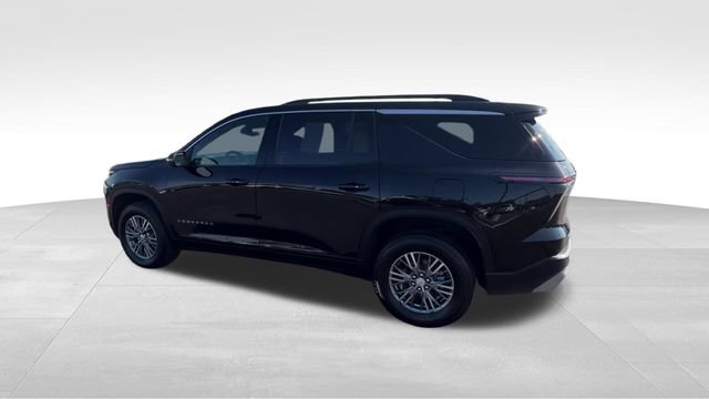 Used 2025 Chevrolet Traverse LT w/ LPO, Cargo Package AWD/4WD image 4