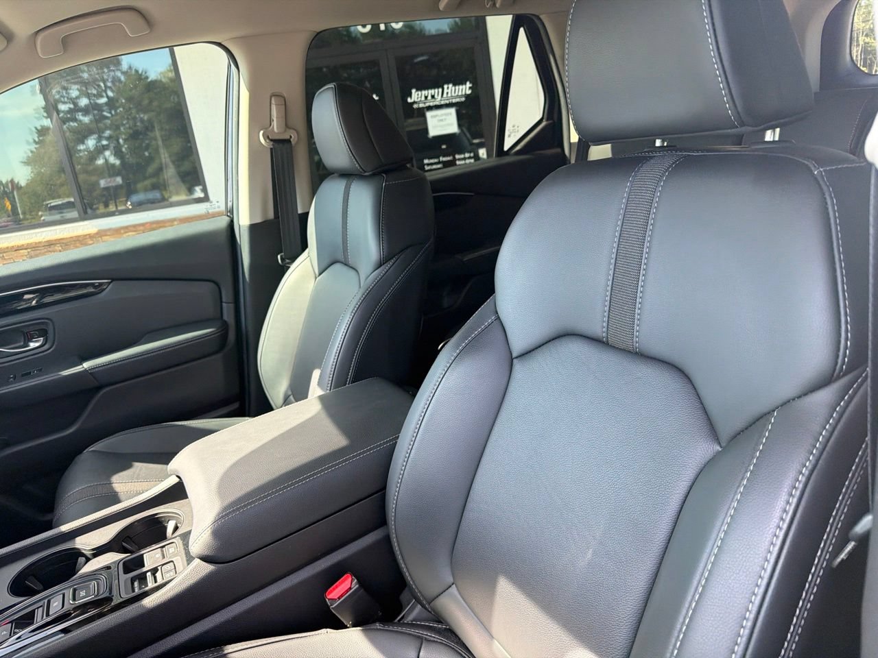Used 2026 Honda Passport RTL image 3