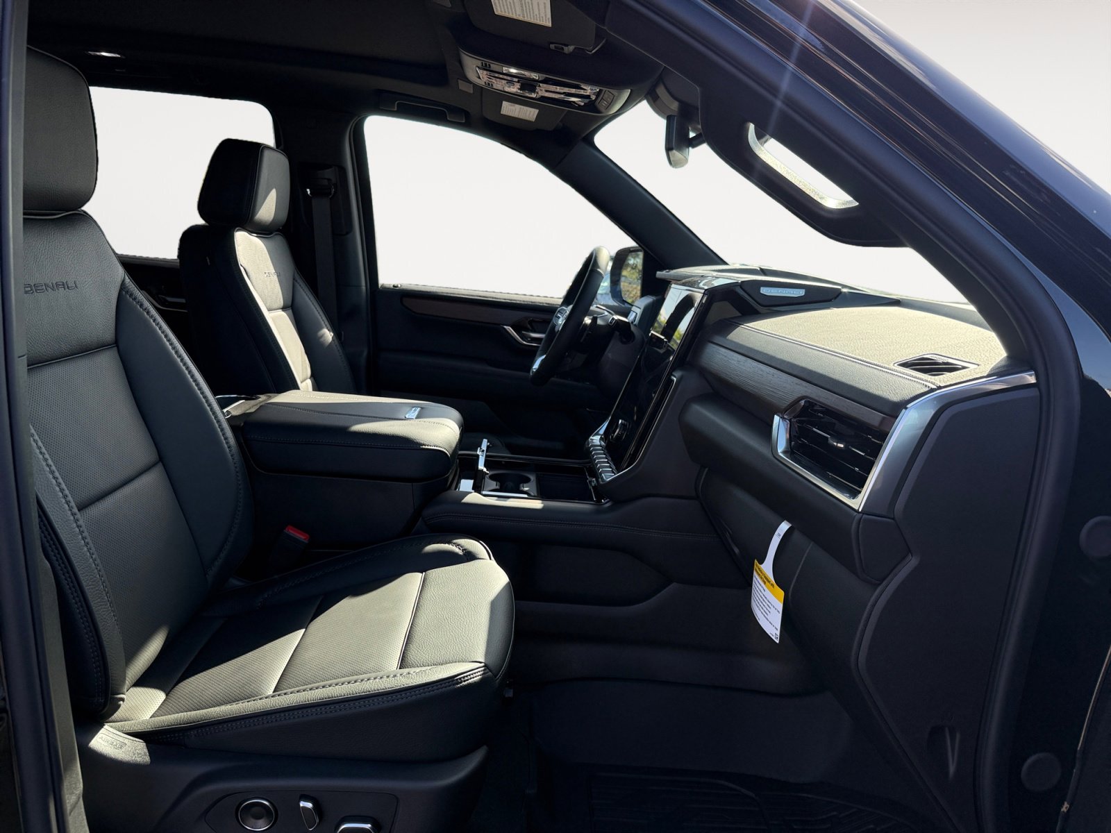 New 2026 GMC Yukon XL Denali w/ Sun & Power Step Package image 19