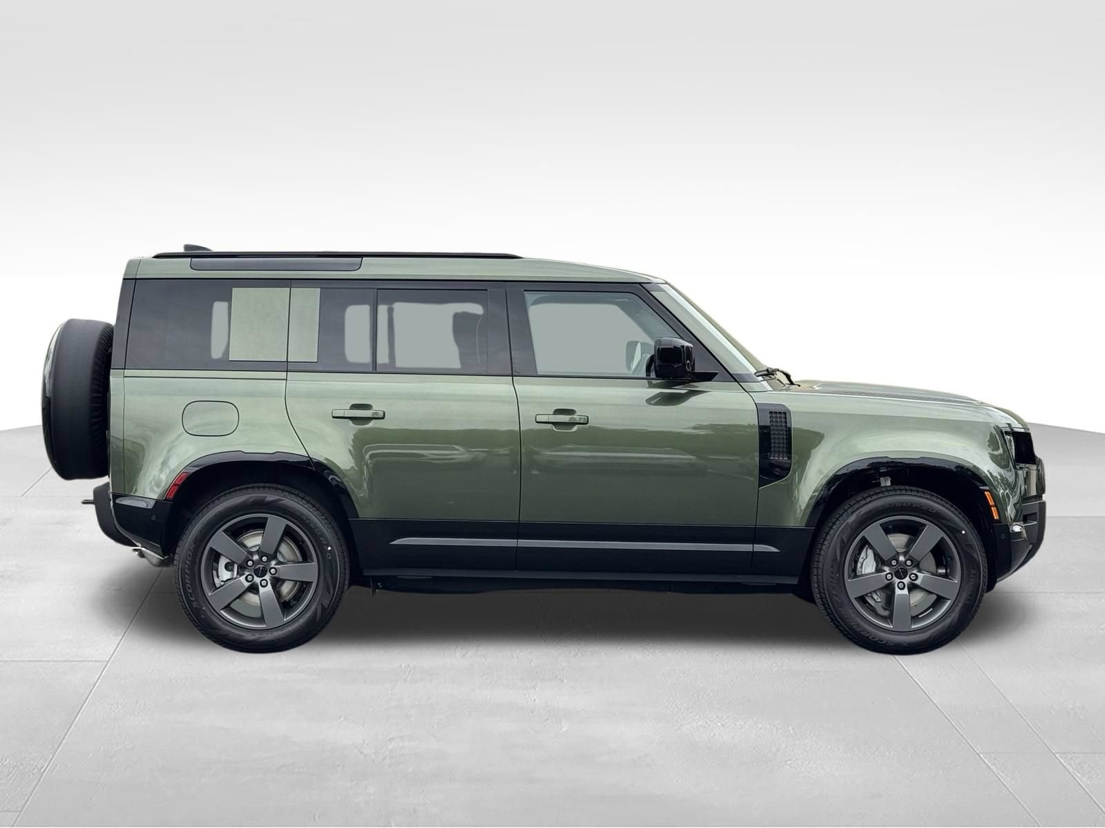 New 2026 Land Rover Defender 110 X-Dynamic SE AWD/4WD image 7