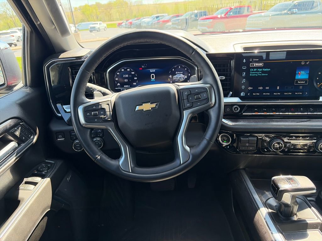 Certified 2023 Chevrolet Silverado 1500 LTZ AWD/4WD image 12