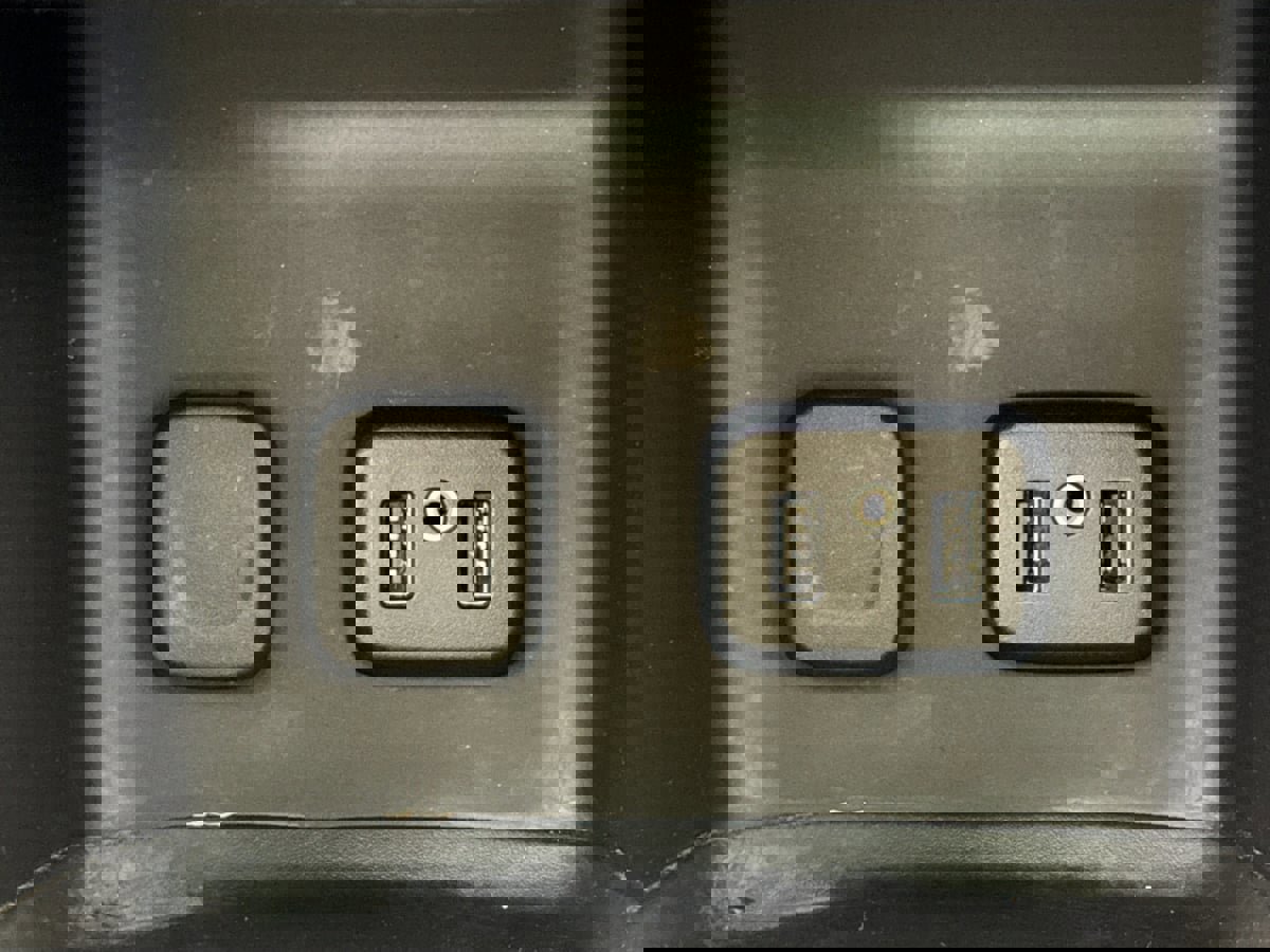 Used 2018 GMC Acadia Denali w/ Technology Package image 19