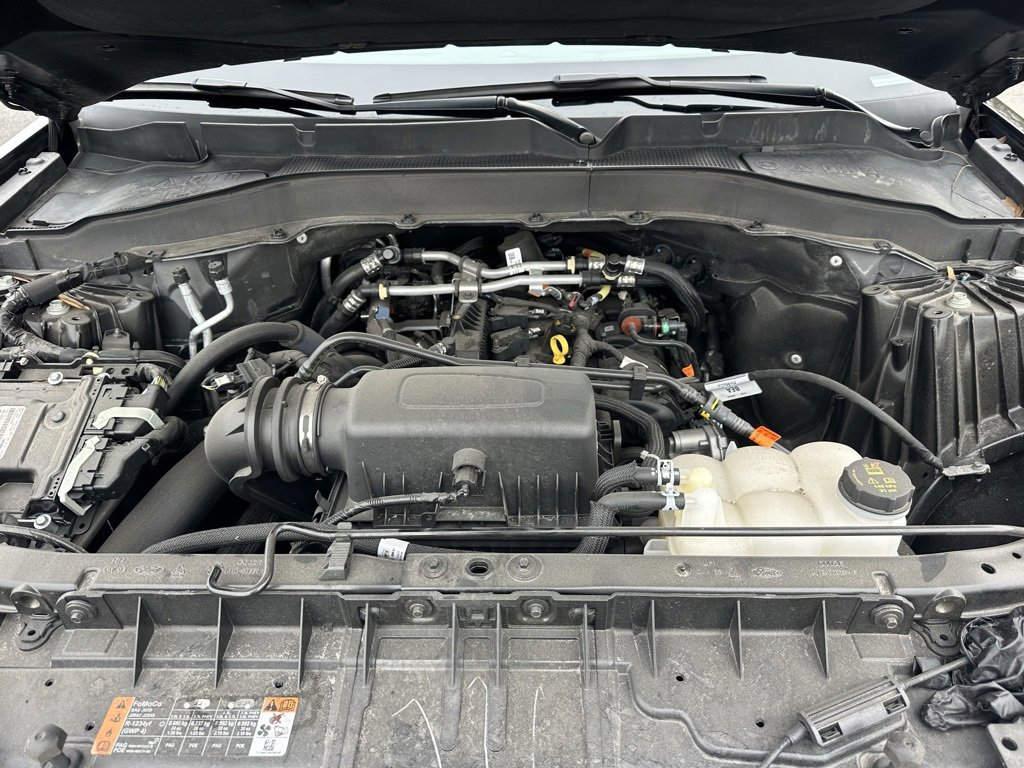 Used 2024 Ford Explorer XLT w/ Equipment Group 202A image 34