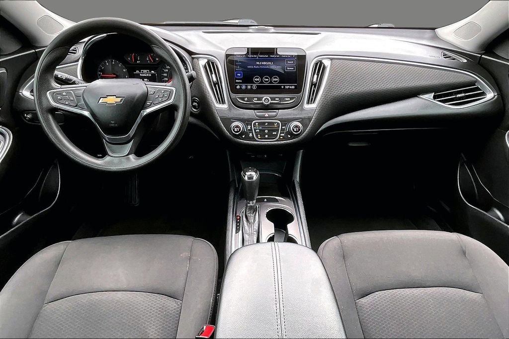 Used 2019 Chevrolet Malibu LT FWD image 9