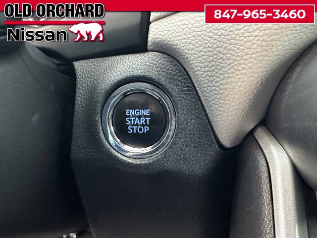 Used 2021 Toyota RAV4 XLE Premium AWD/4WD image 18