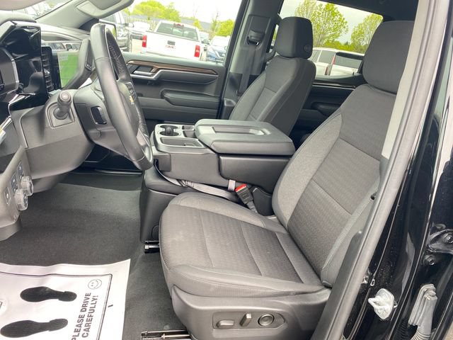 Certified 2025 Chevrolet Silverado 1500 LT AWD/4WD image 16