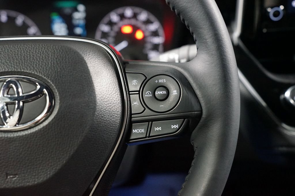 Certified 2024 Toyota Corolla SE Nightshade w/ SE Convenience Package image 13