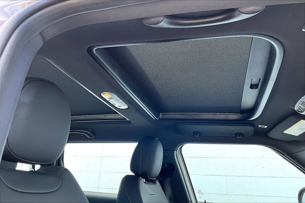 Certified 2022 MINI Cooper Clubman S FWD image 24